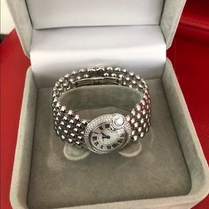 Meet your Posher, Theena